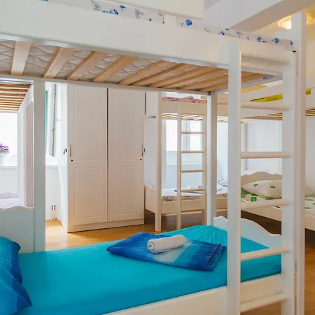 Cheap Sleep Marinero (adults Only) אכסניה