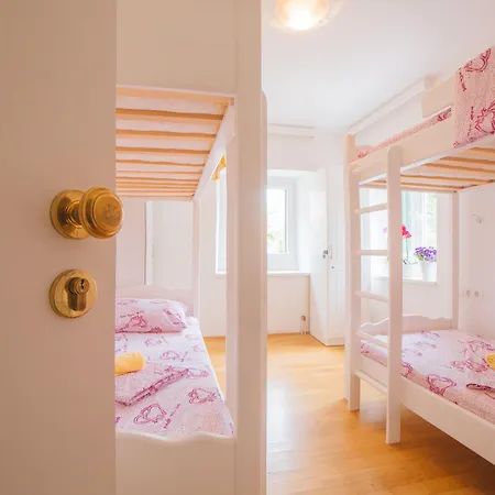 Hostal Cheap Sleep Marinero (adults Only) Hvar Town