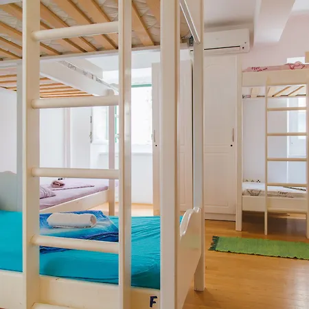 旅馆 Cheap Sleep Marinero (adults Only) *