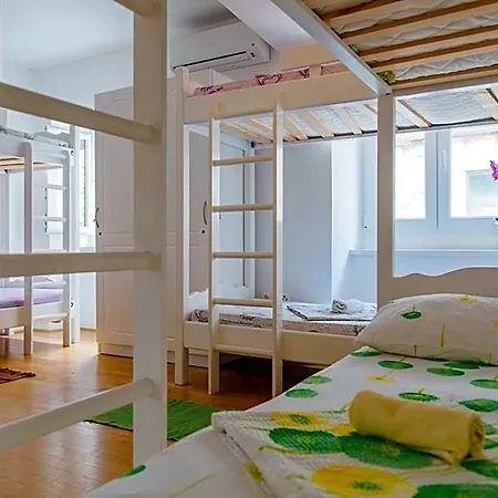 Hostel Cheap Sleep Marinero (adults Only)