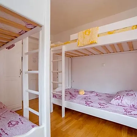 Hostel Cheap Sleep Marinero (adults Only)