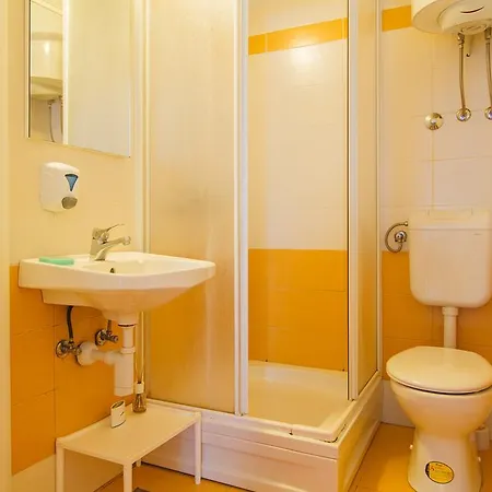 Ostello Cheap Sleep Marinero (adults Only) *