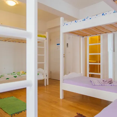 Cheap Sleep Marinero (adults Only) Ostello Hvar Town
