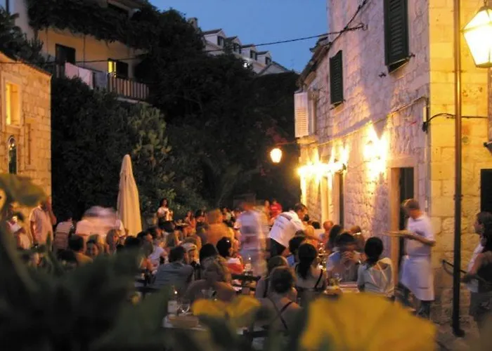 Cheap Sleep Marinero (adults Only) Hostel