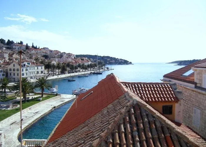 Hostel Cheap Sleep Marinero (adults Only) Hvar Town
