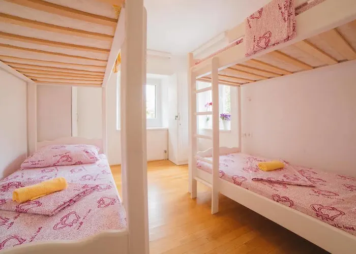 Cheap Sleep Marinero (adults Only) * Hvar Town