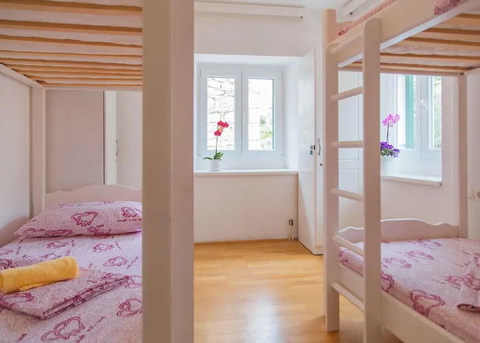 Cheap Sleep Marinero (adults Only) Albergue *